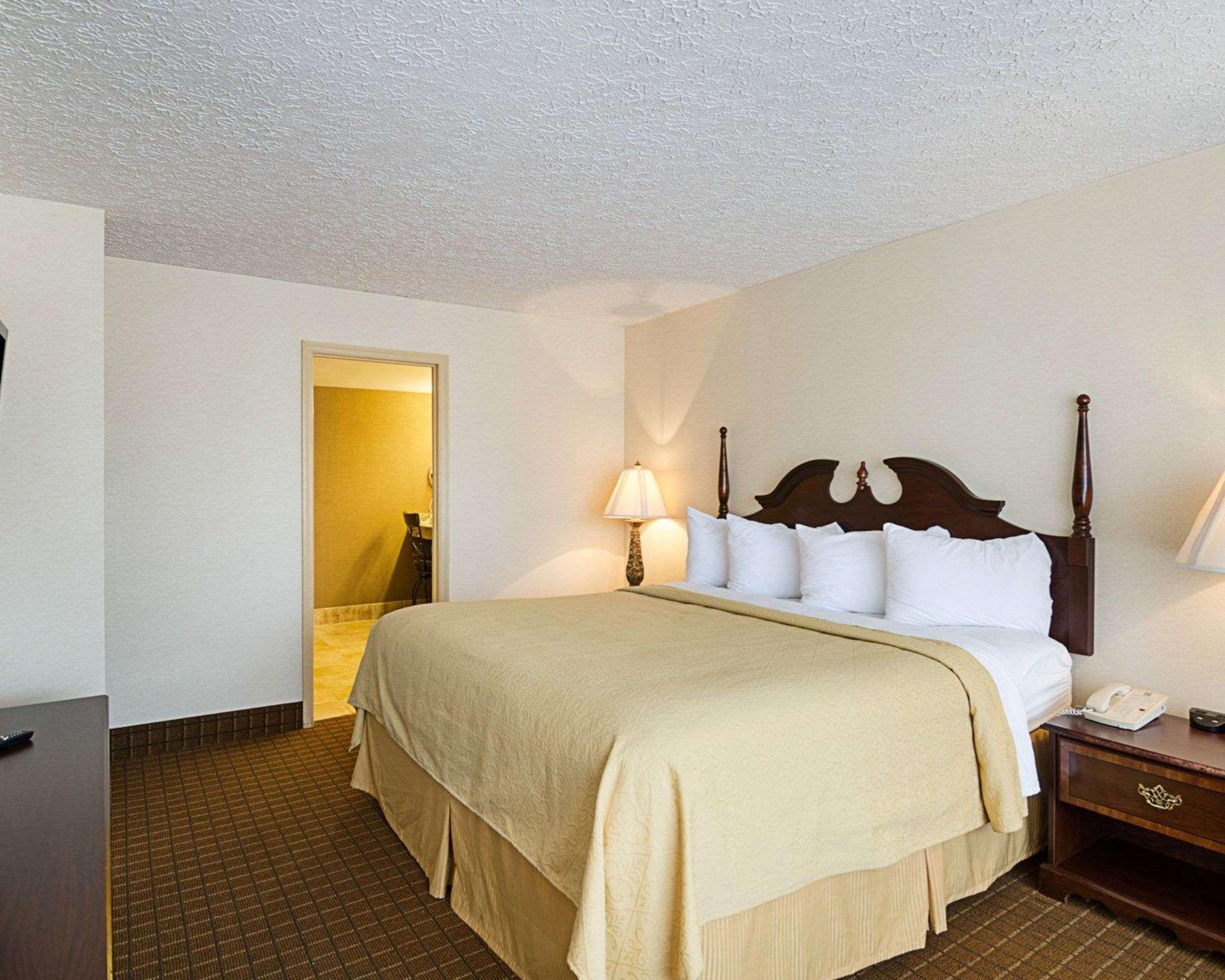 Quality Inn 루이스버그 외부 사진