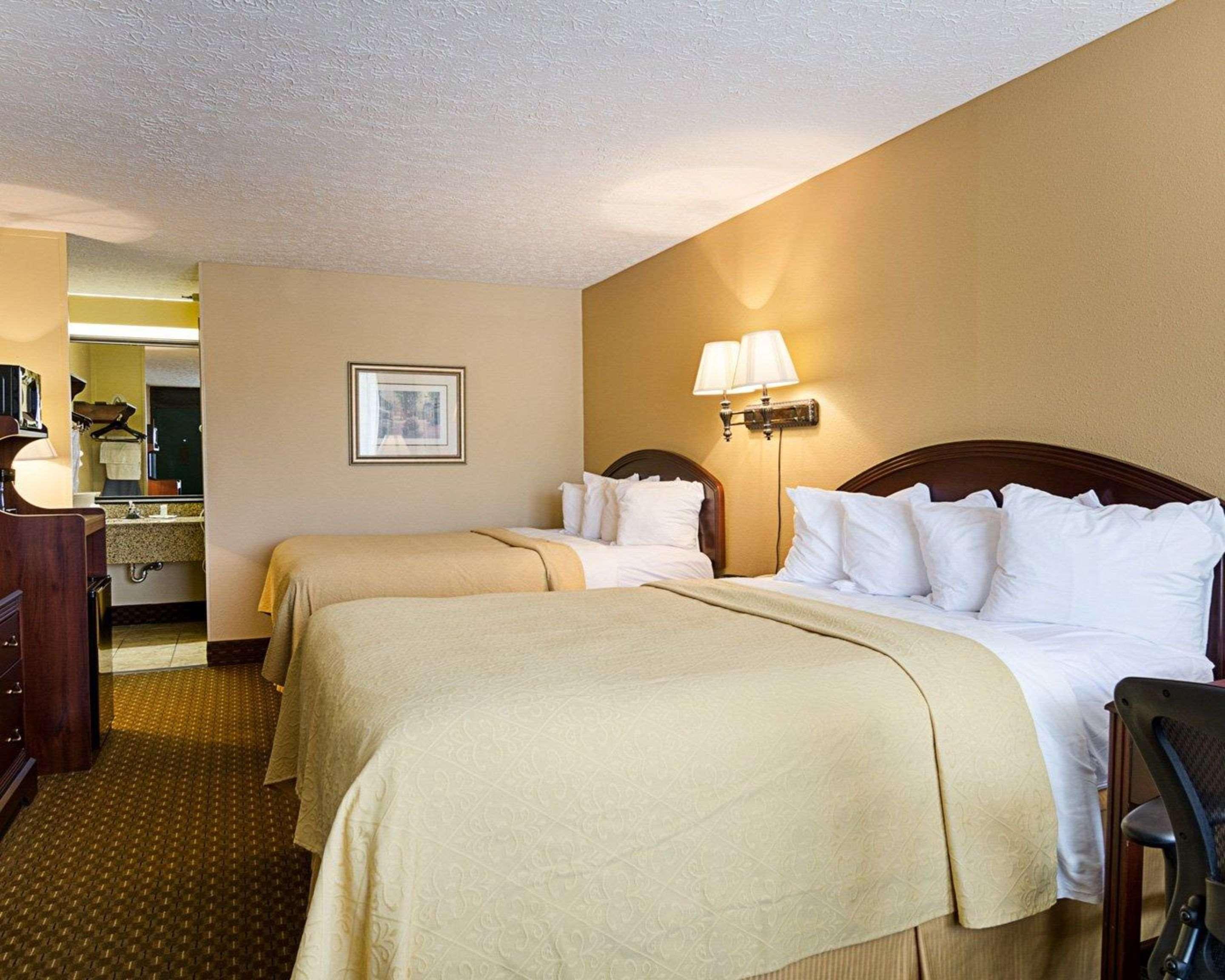 Quality Inn 루이스버그 외부 사진