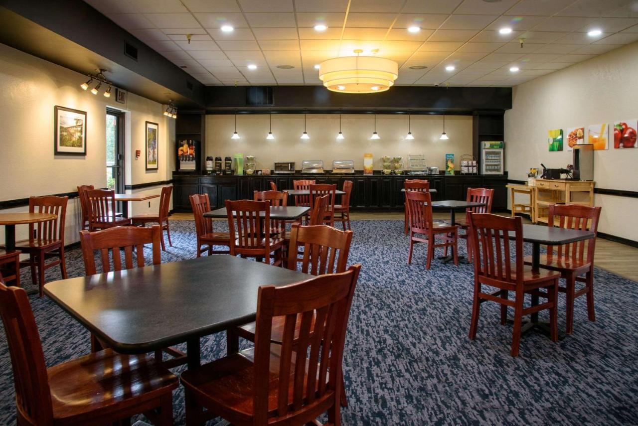 Quality Inn 루이스버그 외부 사진